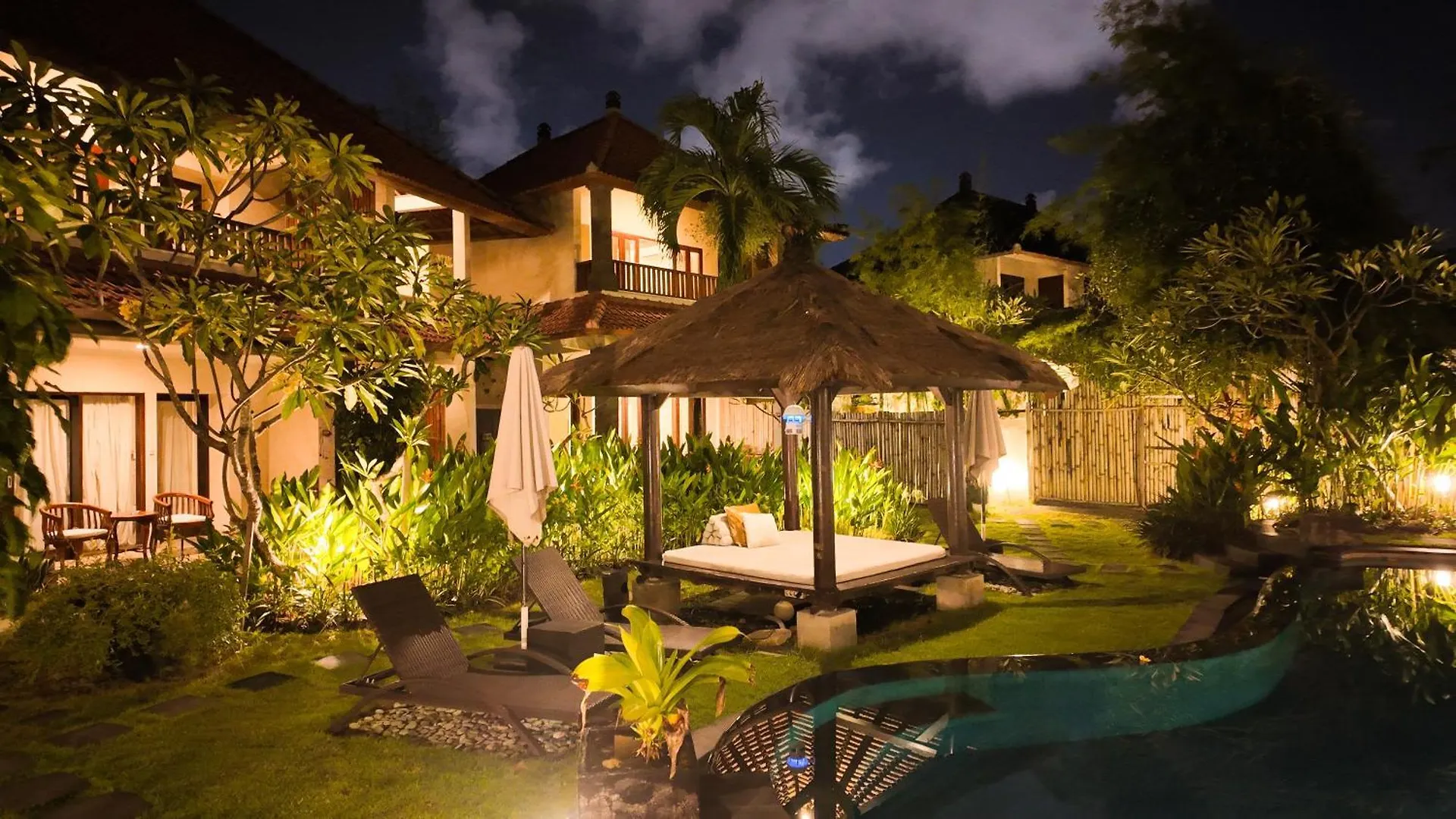 Villa Diana Bali 16 Bedrooms Seminyak