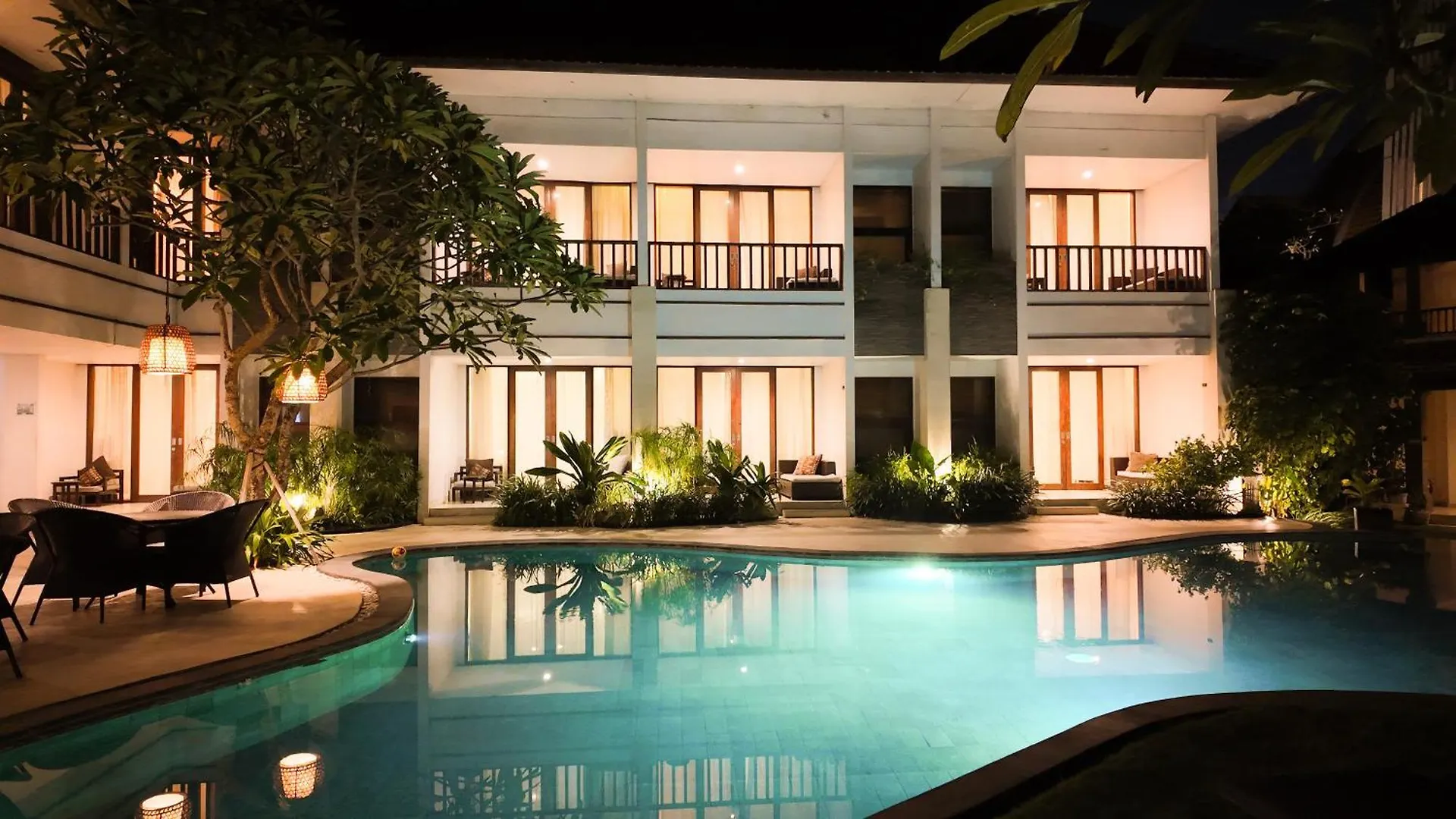Villa Diana Bali 16 Bedrooms Seminyak  Indonesia