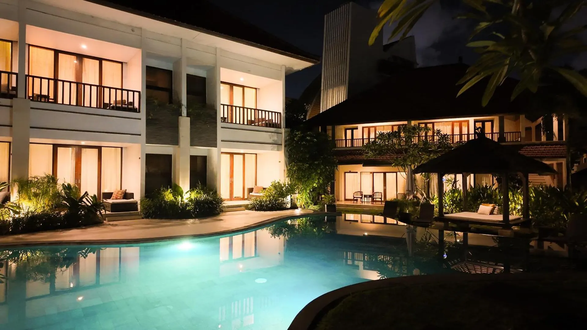 Villa Diana Bali 16 Bedrooms Seminyak