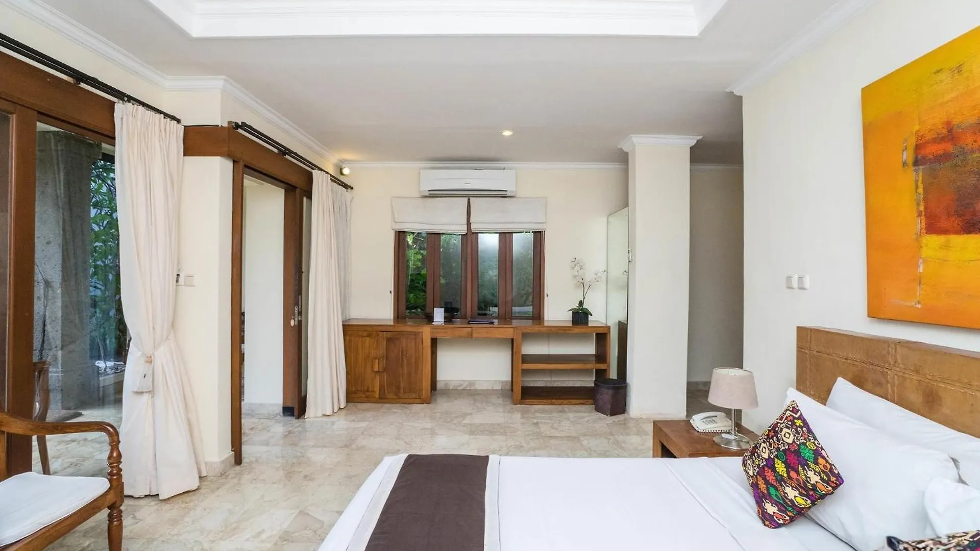 Villa Diana Bali 16 Bedrooms Seminyak