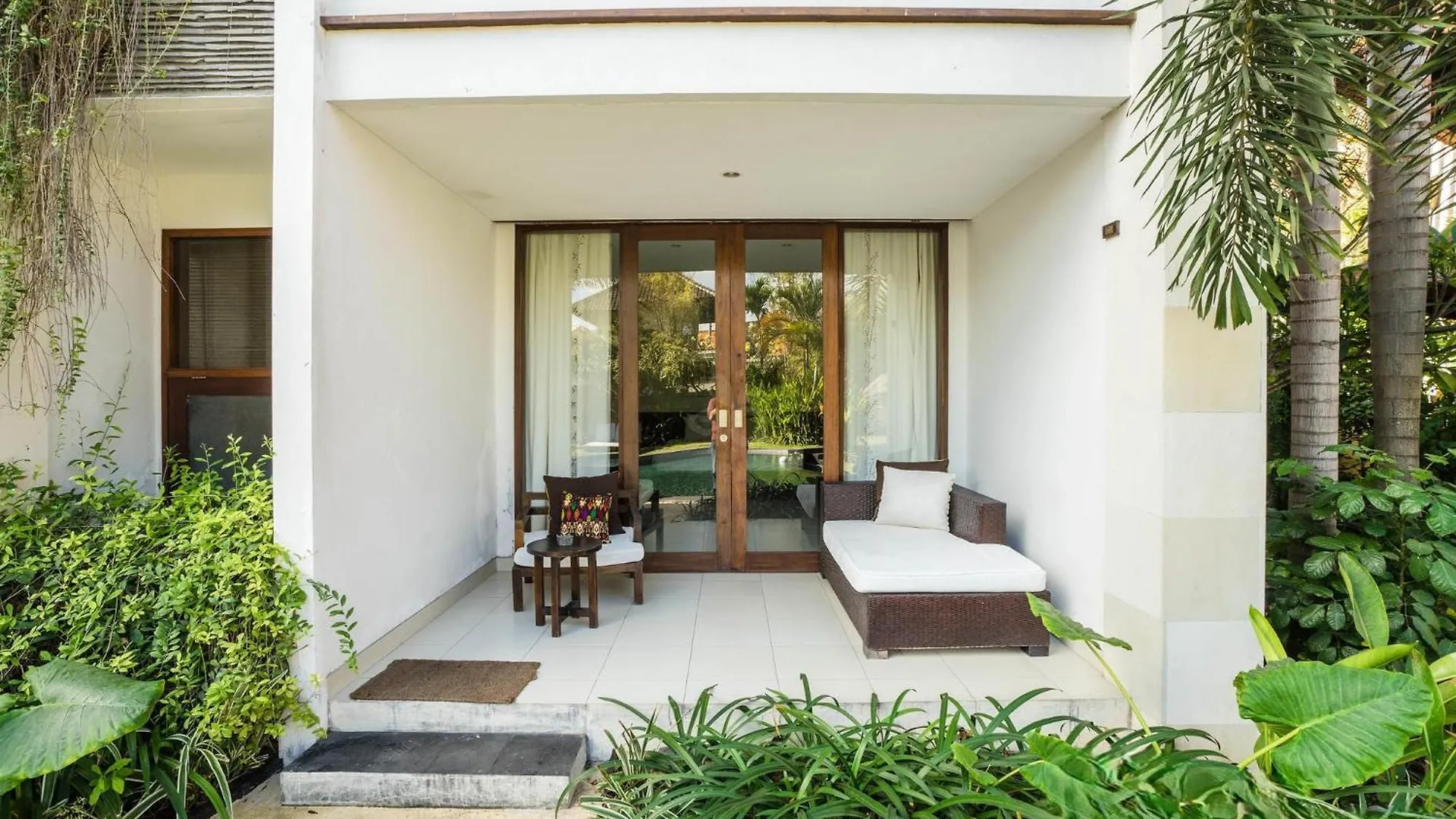 Villa Diana Bali 16 Bedrooms Seminyak