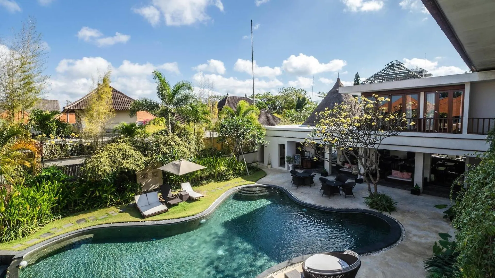 Villa Diana Bali 16 Bedrooms Seminyak   Seminyak (Bali)