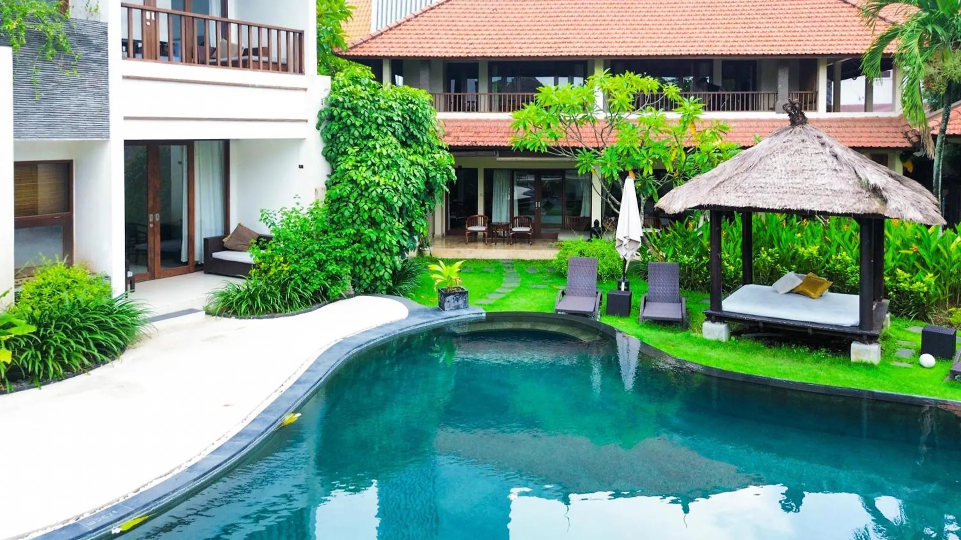 Villa Diana Bali 16 Bedrooms Seminyak  0*, Seminyak (Bali)