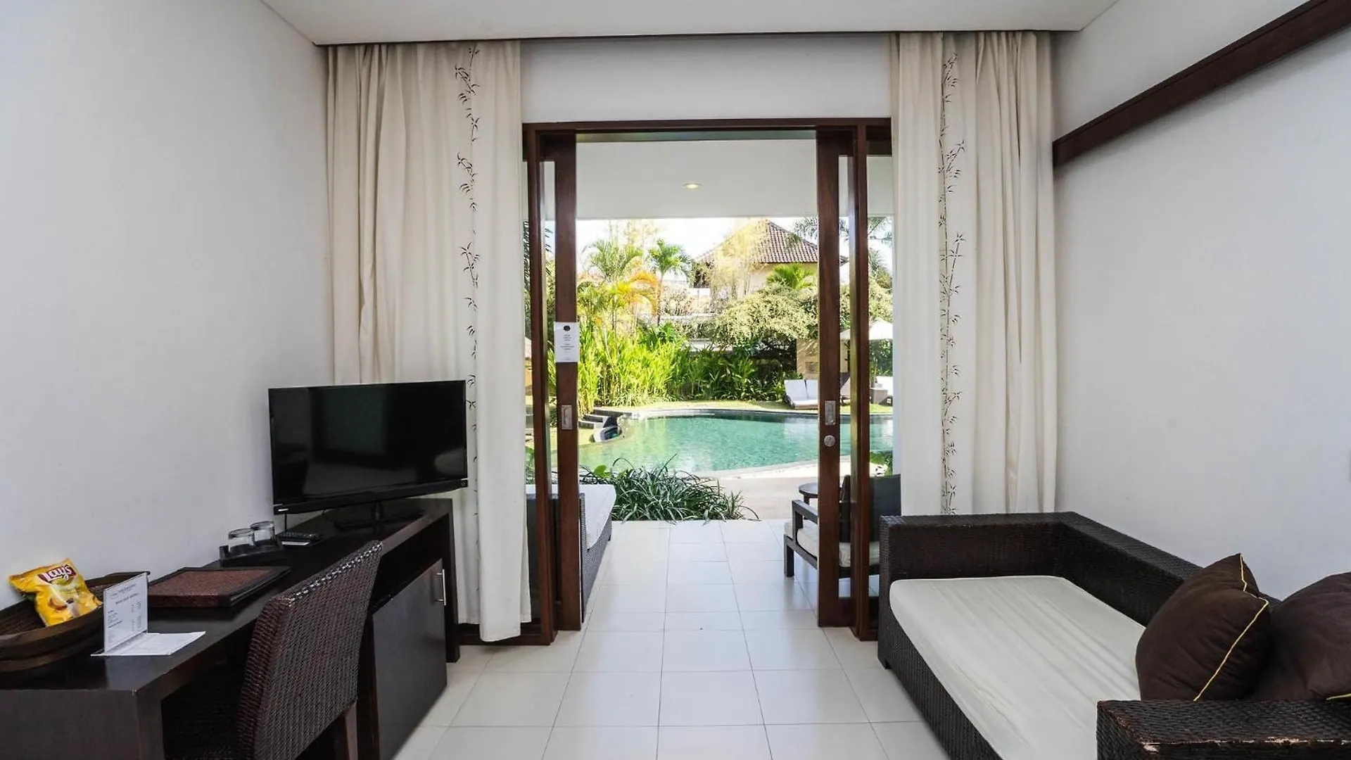 Villa Diana Bali 16 Bedrooms Seminyak  Indonesia
